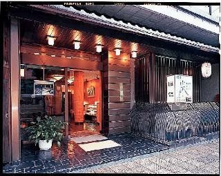 田鶴 旅館 4*