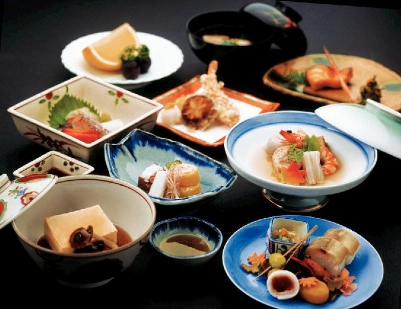 旅館 田鶴 4*