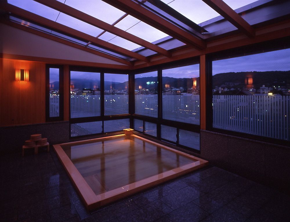 田鶴 旅館 4*